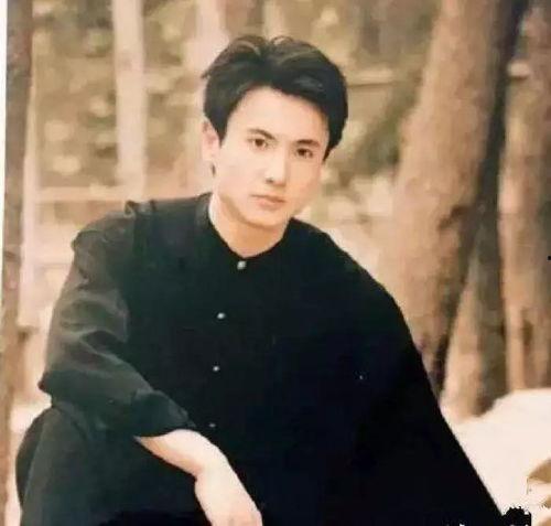 娱乐吃瓜沈腾是谁呀视频,娱乐吃瓜界的喜剧明星